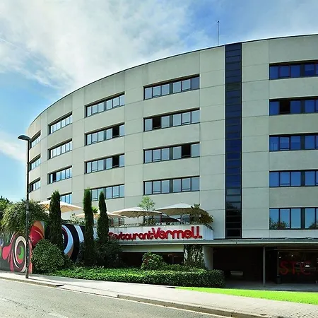 El Sant Cugat, 4 Estrellas Superior 圣库加特德尔瓦勒斯